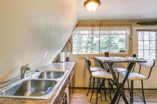 Sunny Muddy Moose Cabin with Fire Pit and Mtn Views! in Como, USA