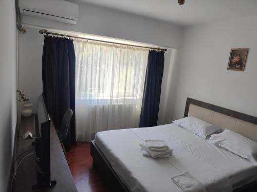 Mari's By The Sea Mari's By The Sea