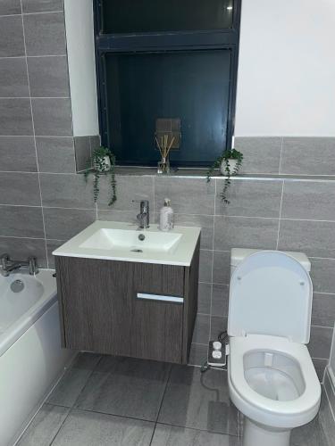 2 Bedroom- Birmingham city centre-sleeps 5- ideal for contractors, working professionals, long stays!, Birmingham (fotografie 4)