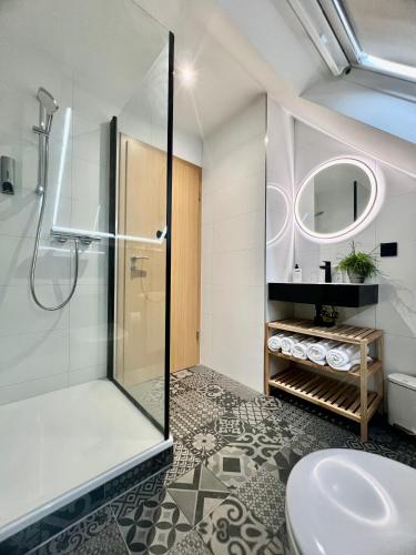 Gästehaus LINH (Gastehaus LINH) in 埃登科本