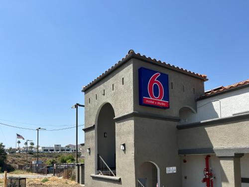 . Studio 6 Lake Elsinore, CA