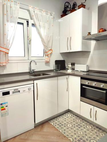 廚房, "LLEGAMOS A CASA" Málaga apartamento ("LLEGAMOS A CASA" Malaga apartamento) in 塔樓港