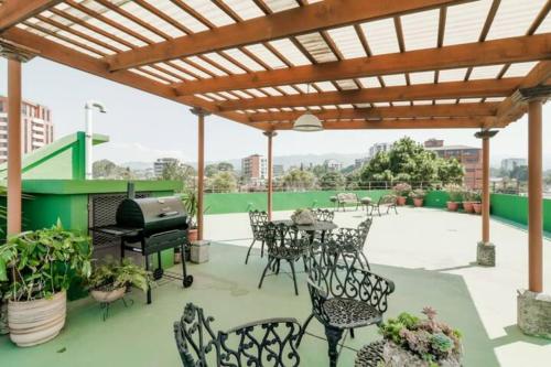 DPh2 2 amplios apartamentos juntos in Zone 15