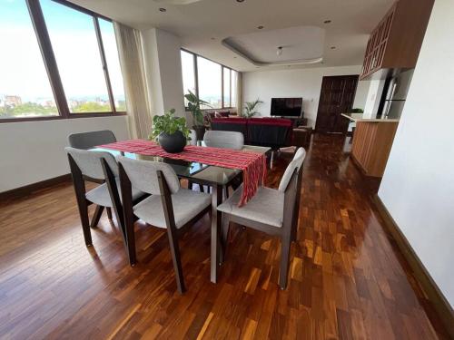 DPh2 2 amplios apartamentos juntos in Zone 15