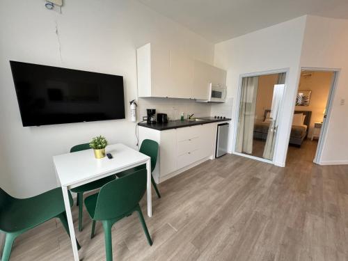 Villas at Auxilio Mutuo 102