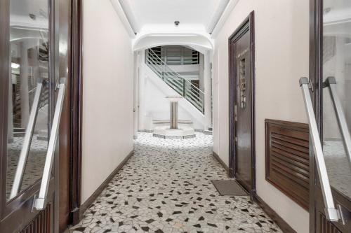 Two-Bedroom Apartment room in Nice Renting - VERDI - Apartment Charm & Comfort & AirCon