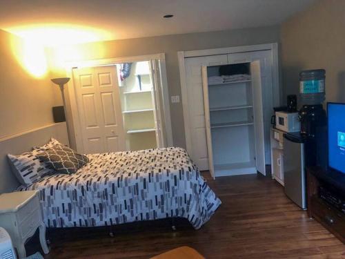 Cozy & Private basement suite, centrally located, Halifax (zdjęcie 10)