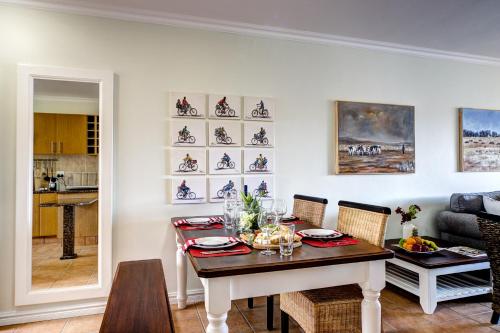 Illovo Beach Apartments at La Mer Illovo Beach Apartments at La Mer