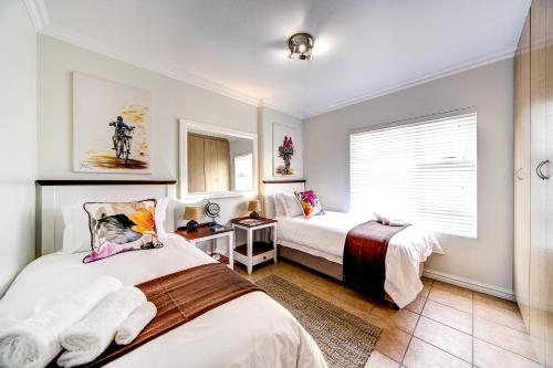 Illovo Beach Apartments at La Mer Illovo Beach Apartments at La Mer