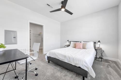 Bold 2127 I Stunning One Bedroom Suite Bold 2127 I Stunning One Bedroom Suite