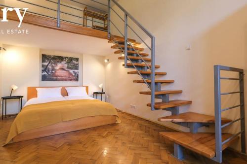 Big cozy apartment Free 1 parking