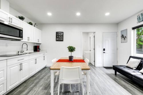 Létesítmények, North Miami Beach Suite in North Miami Beach (Fl)