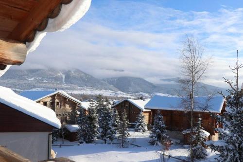 Chalet Cosy 12p - 5 min des pistes - spa Chalet Cosy 12p - 5 min des pistes - spa