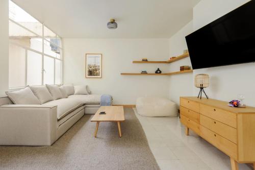 Captivating 2BR with Balcony  in Roma Norte room in Delightful 2BR with Balcony in Roma Norte