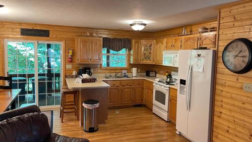 廚房, The Lake House At Dale Hollow! in 利文斯頓 (TN)