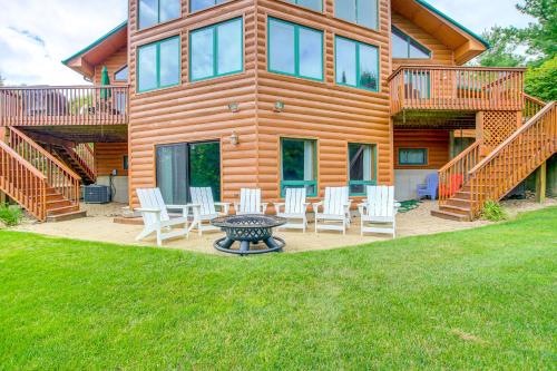 Waterfront Central Wisconsin Cabin with Indoor Pool! in Marshfield