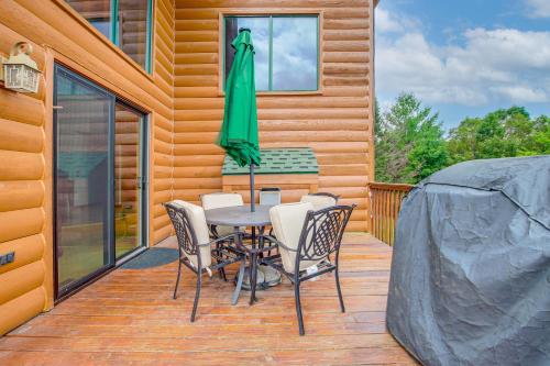 Waterfront Central Wisconsin Cabin with Indoor Pool! in Marshfield