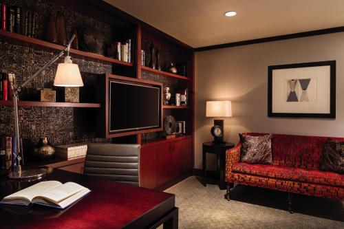 590491850 The Ritz-Carlton Georgetown, Washington, D.C.