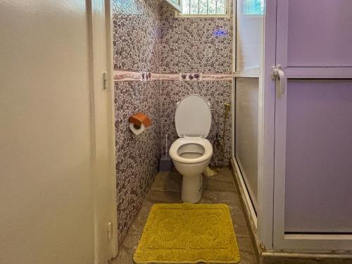 LE BLEU HOUSE LE BLEU HOUSE