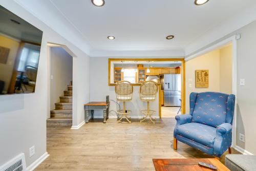 Pet-Friendly Dearborn Home Less Than 2 Mi to Downtown! in Dearborn, USA