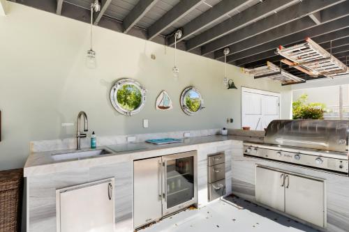Beautiful Home located in Venetian Shores Neighborhood home in Islamorada, USA