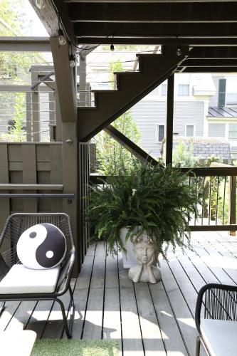 Stay At Jimmy's - image 12