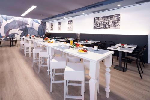 Best Western Plus Hotel Farnese - image 2