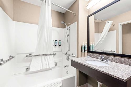 Best Western Maple City Inn - image 12