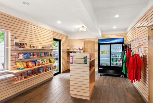 Best Western Palmyra Inn & Suites - image 33
