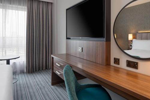 DoubleTree by Hilton London Chelsea - image 12