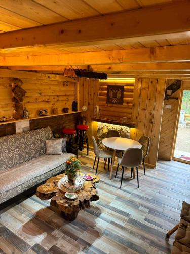 Cottage Under the Tresnjevik in Andrijevica