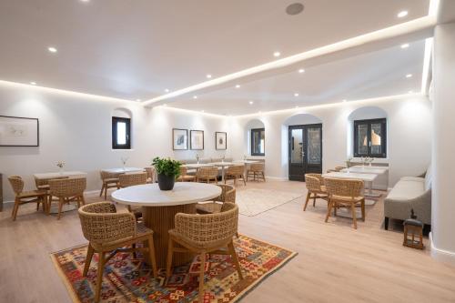 590503541 NĒRO Suites by NOMÉE Hospitality Group