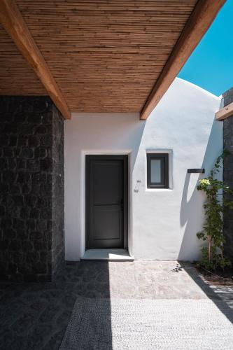 590504772 NĒRO Suites by NOMÉE Hospitality Group