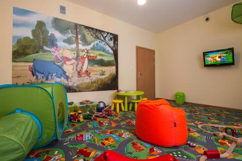 共用Lounge/電視區, 斯塔茲拉度假旅館 (Dom Wypoczynkowy U Staszla) in 班斯卡維茲納