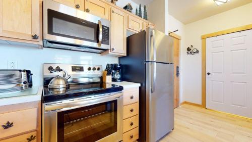 Sunstone #103 Condo - image 10