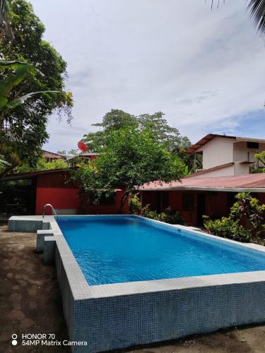 Bassein, Hotel Don Quichotte in Tortuguero