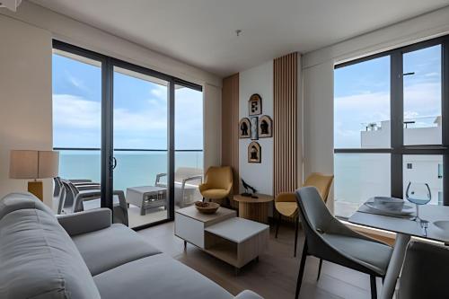 Espectacular Vista al Mar and Historic Center 2BR in Villa Barraza