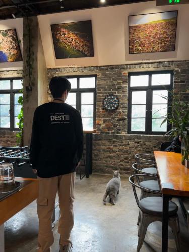 Recreational facilities, Chongging Desti Youth Park Hostel Liberation Monument in Chongqing