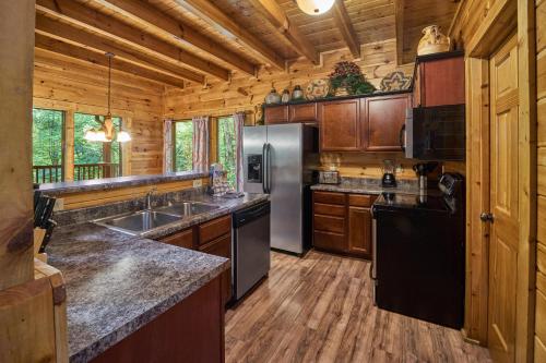Firefly Lodge – Gatlinburg, TN