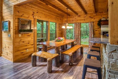 Firefly Lodge – Gatlinburg, TN
