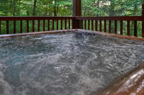 Firefly Lodge – Gatlinburg, TN