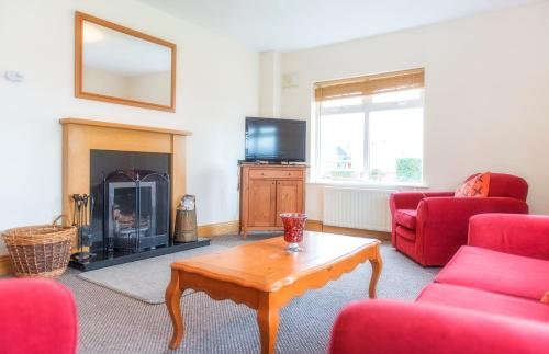 Közös társalgó / TV, Duncarbury Heights - 4 Bedroom Detached House in Tullaghan