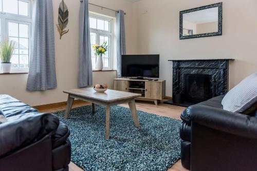 Shared lounge/TV area, Bunhovil -3 bedroom in Bundoran
