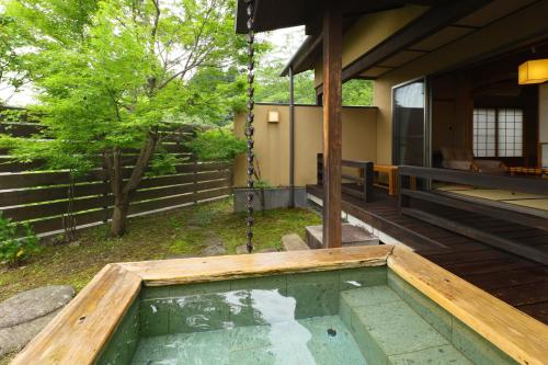 Suite with Spa Bath