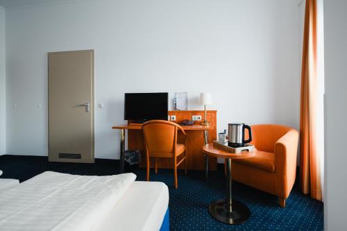 Hotel Mirage - image 2