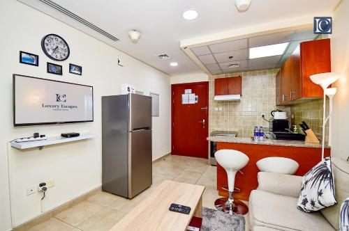 Luxury Escapes - Budget Studio - New Dubai Gate 2 JLT, Dubai (photo 6)