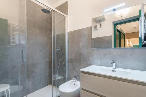 One-Bedroom Apartment image 1