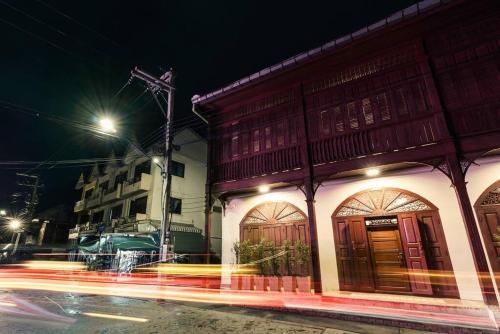 SKY - Fong Lee CC Lampang Walking Street, Lampang (foto 4)