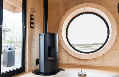 Komfort-Hausboot DIVA mit Kamin, Hamburk (fotografie 7)
