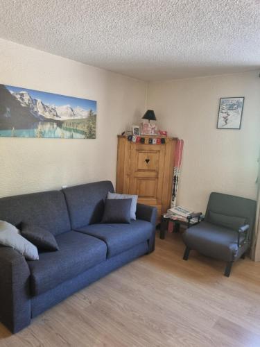 LE BOIS DES COQS 1 Studio 2 à 3p Serre Chevalier 1350m avec balcon 5m2 parking et casier à ski LE BOIS DES COQS 1 Studio 2 à 3p Serre Chevalier 1350m avec balcon 5m2 parking et casier à ski